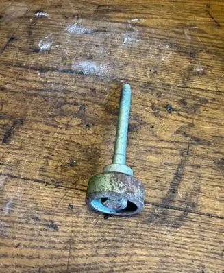 Nissan Leaf I (ZE0) Spare wheel section trim 