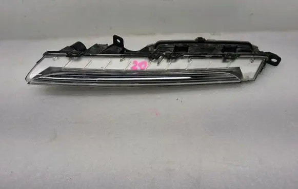 Porsche Cayenne (9Y0 9Y3) Front bumper turn signal VALEO