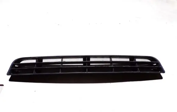 Audi A6 S6 C4 4A Front bumper lower grill 4A0807683A 4A0807683