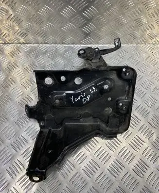 Toyota Yaris Battery tray 