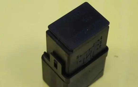 Nissan Almera N16 Other relay 252309F905 4RD007814-04