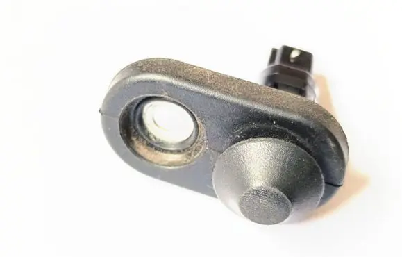 Toyota Avensis T270 Rear door sensor 