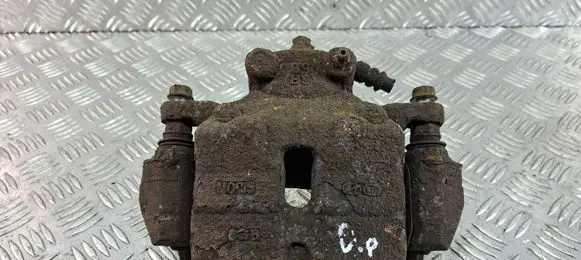 Hyundai i40 Front brake caliper