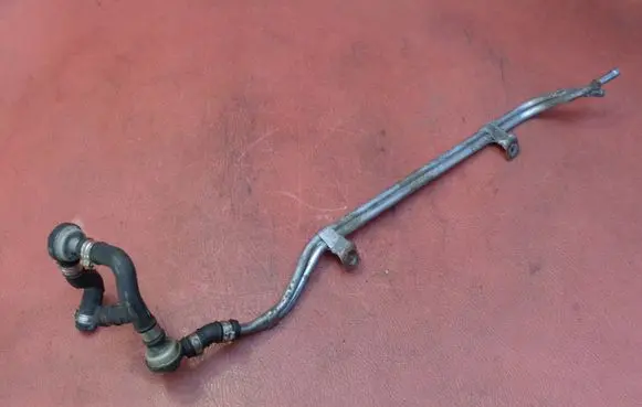 Seat Leon (1P) Fuel line/pipe/hose 06A133779K