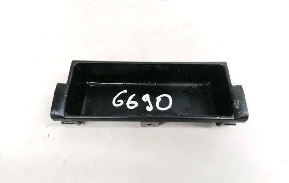 Volkswagen PASSAT B5 Car ashtray 3B0857962A