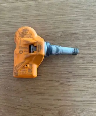 BMW X1 E84 Tire pressure sensor 6856227 36106856227