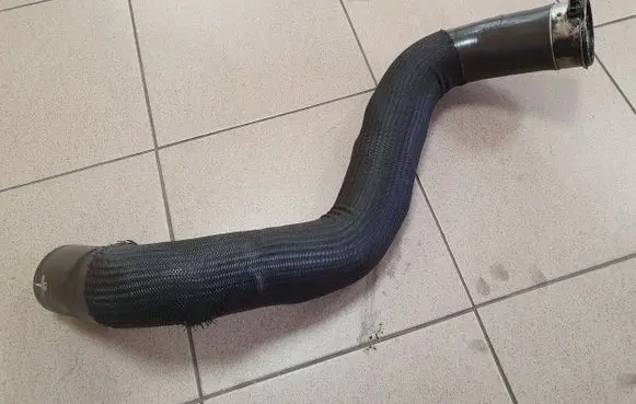 Jeep Grand Cherokee Intercooler hose/pipe 55038005AD