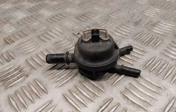 Porsche Cayenne (92A) Coolant heater control valve 7P5121671