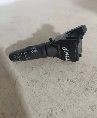 Nissan Almera Tino Indicator stalk H1E0