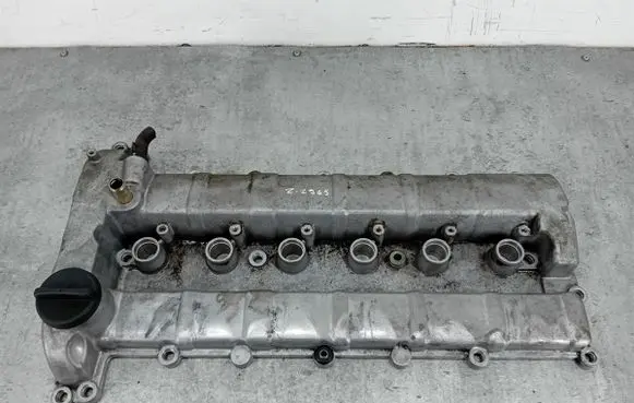 Rocker cam cover