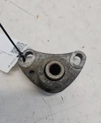 Volvo S80 Engine mount bracket 9203967