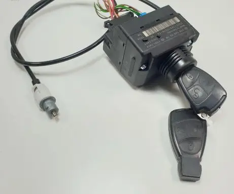 Mercedes-Benz CLK A209 C209 Ignition lock 2095450508