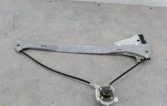 Volkswagen Fox Front door window regulator with motor 