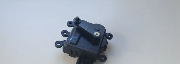 Mazda 3 II A/C air flow flap actuator/motor 