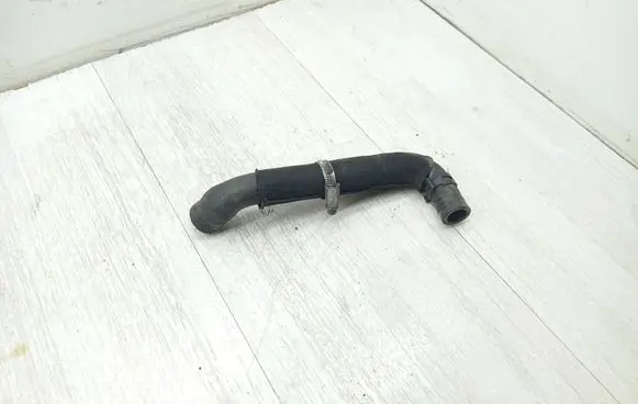 Mercedes-Benz C W204 Engine coolant pipe/hose