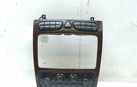 Mercedes-Benz C W203 Climate control unit A2098300085 9140010497 A2036804639