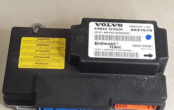 Volvo V50 Airbag control unit/module 8697679