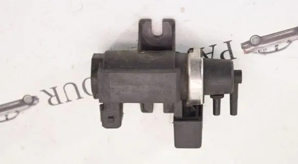 BMW 5 E39 Turbo solenoid valve 722796