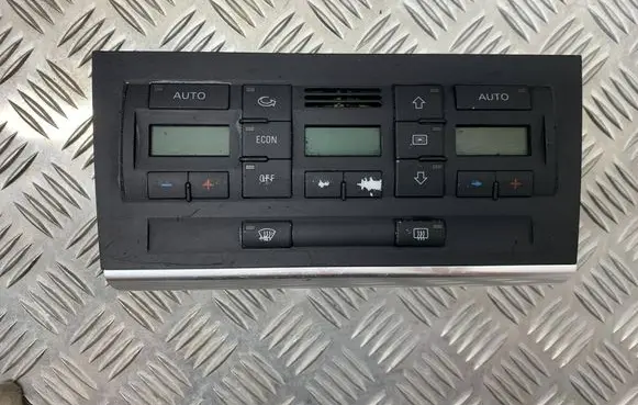Audi A4 S4 B6 8E 8H Climate control unit 8E0820043 0366857