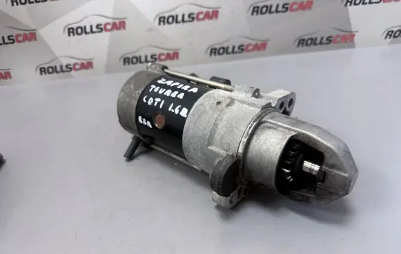 Opel Zafira C Starter motor 55497878 M001TF0571ZE