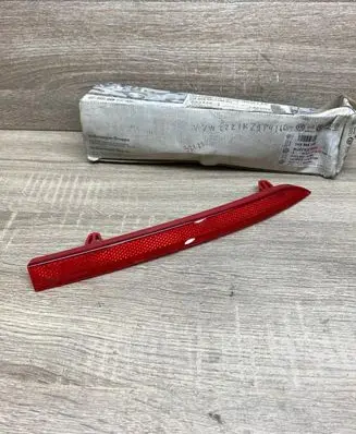 Volkswagen Golf V Rear tail light reflector 1K9945105