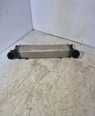 BMW 3 E92 E93 Intercooler radiator 96480 2018W17