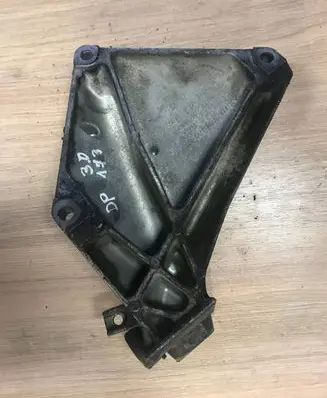 BMW 3 E92 E93 Engine mounting bracket 6760311