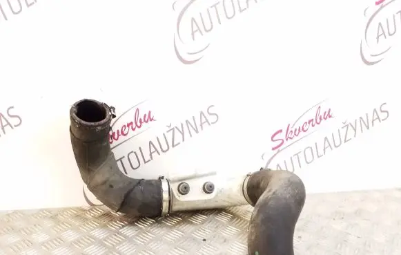 Audi A8 S8 D4 4H Intercooler hose/pipe 4H0145762H 4H0145738N