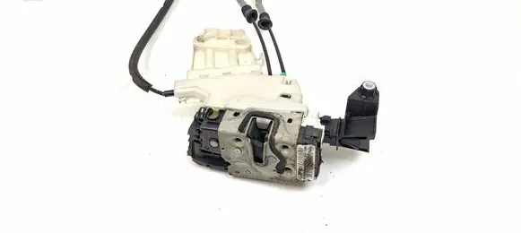 Fiat 500X Front door lock C36005100
