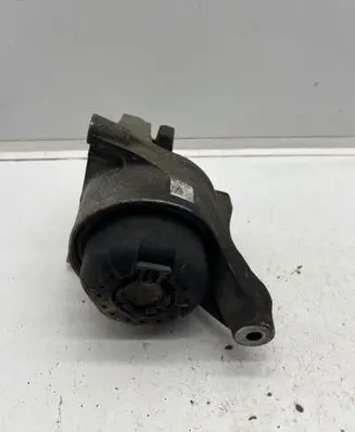 Audi A4 S4 B9 8W Engine mount bracket 8W0199372CS 3618A12 102732