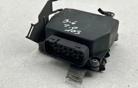 Volkswagen PASSAT B6 Turbo solenoid valve 3C0906625 400434F