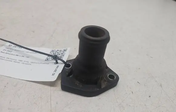 Seat Alhambra (Mk1) Engine coolant pipe/hose 026121145E