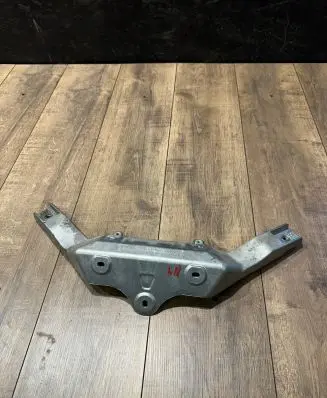 Mercedes-Benz GL X166 Radiator mount bracket A1666200315