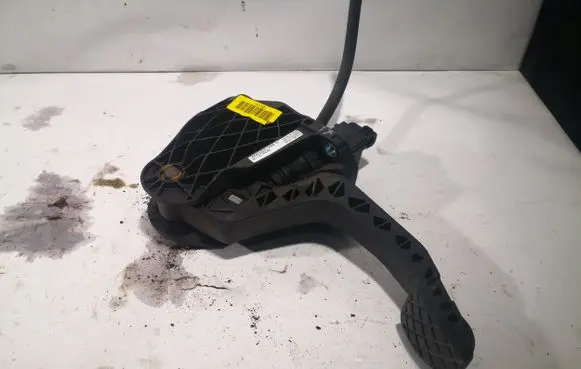 Skoda Octavia Mk2 (1Z) Clutch pedal 1K0721796E 1K0721388K 1K1721059BD