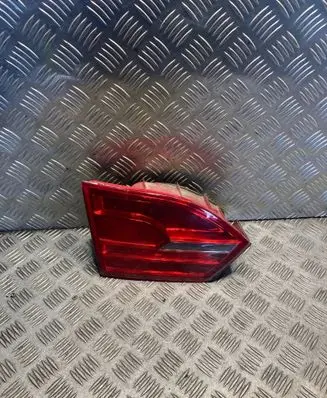 Volkswagen Jetta VI Tailgate rear/tail lights 5C6945093A