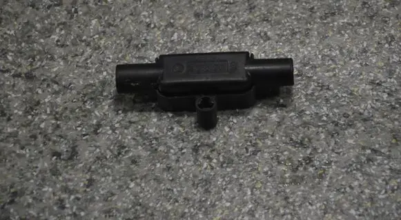BMW 5 E34 Fuse box cover 1388270