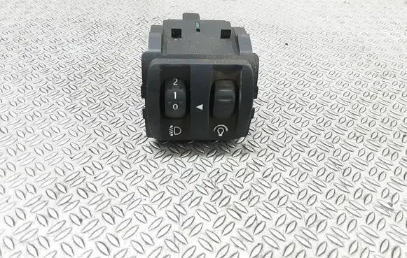 Renault Scenic II - Grand scenic II Headlight level height control switch 8200121805B