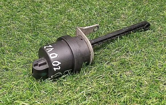 Opel Astra J Valve vacuum 4010992E