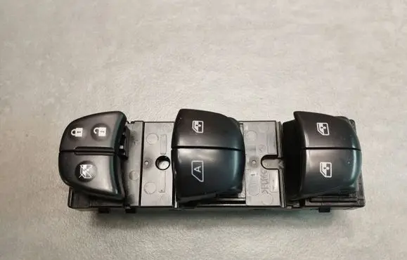 Renault Kadjar Electric window control switch 254010747R 150428 157669
