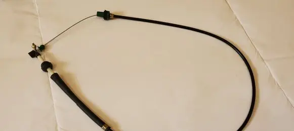 Volkswagen Golf III Throttle cable 1022794
