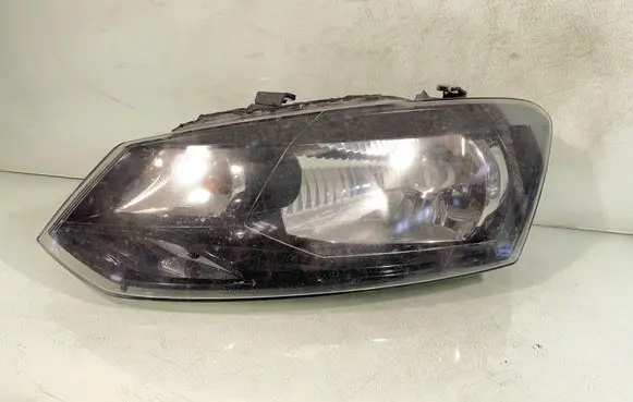 Volkswagen Polo V 6R Headlight/headlamp 6r2941015e