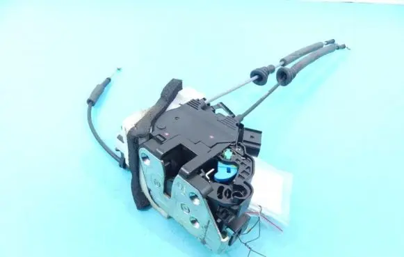Hyundai Elantra Front door lock 81310-3X030 IMPRK1059832