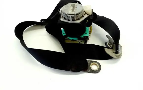 Toyota Verso-S Front seatbelt 732200F053