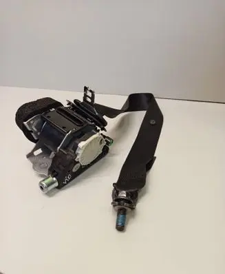 Volvo S60 Middle seatbelt (rear) 39822960