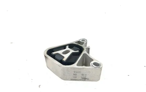 Mercedes-Benz GLA W156 X156 Engine mount bracket A2462400809