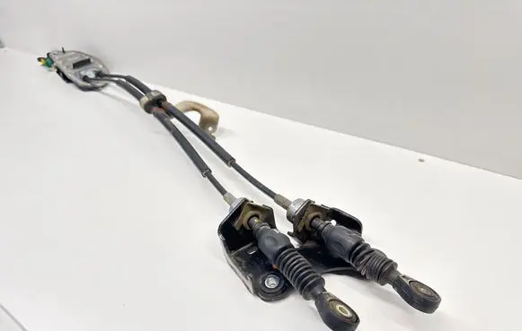 Gear shift cable linkage