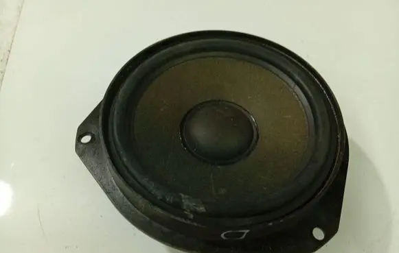Opel Astra H Front door speaker 