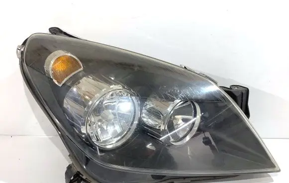 Opel Astra H Headlight/headlamp 24451033