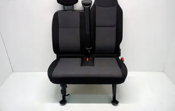 Renault Master III Rear seat 