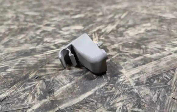 Maserati Quattroporte Sun visor clip/hook/bracket B288